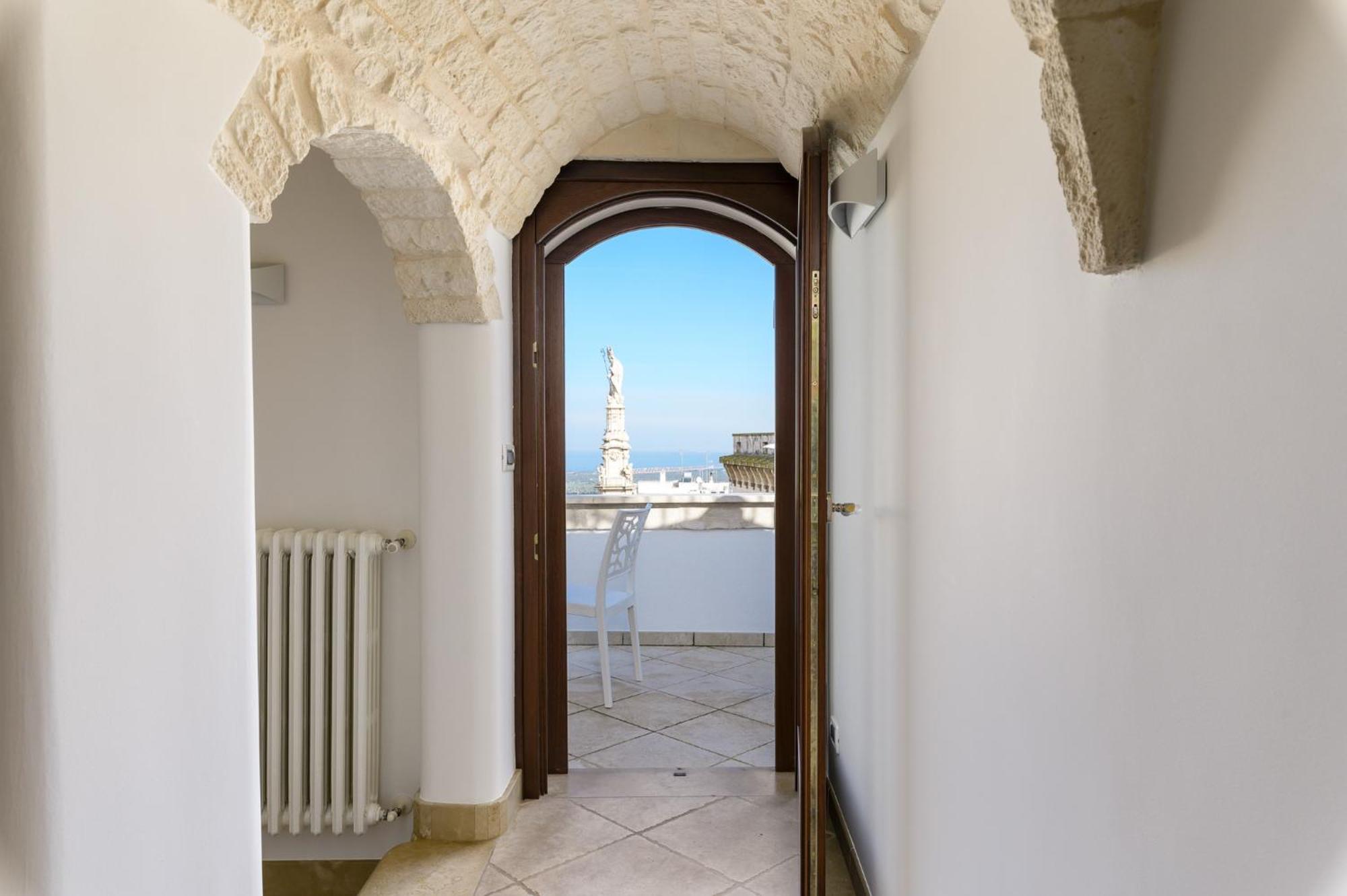 Sant'Oronzo View Apartment By Wonderful Italy Остуни Екстериор снимка
