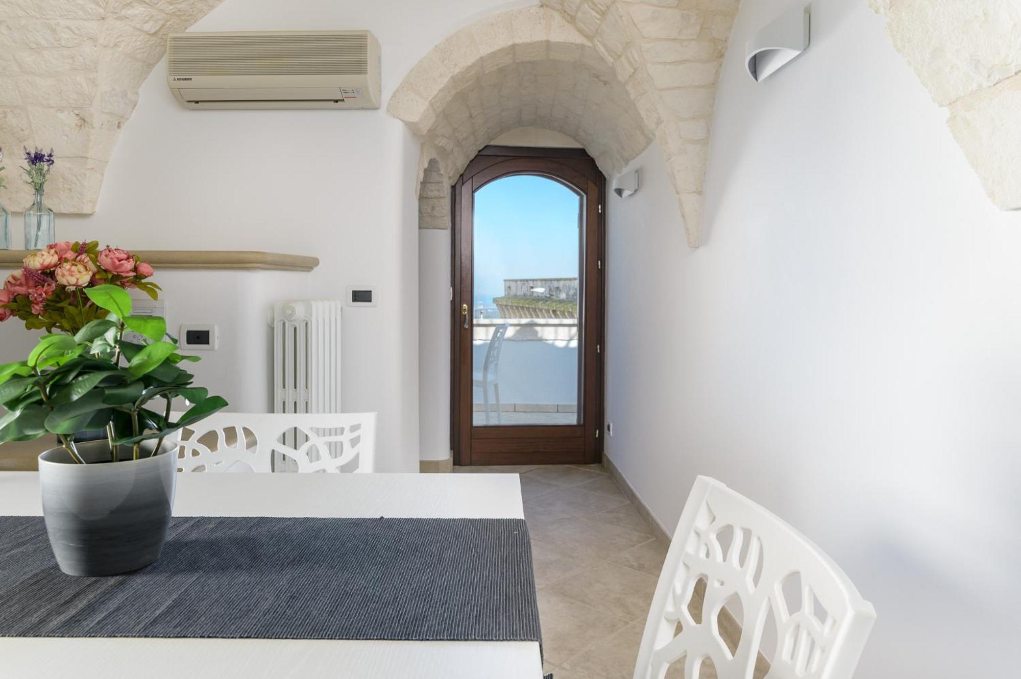 Sant'Oronzo View Apartment By Wonderful Italy Остуни Екстериор снимка